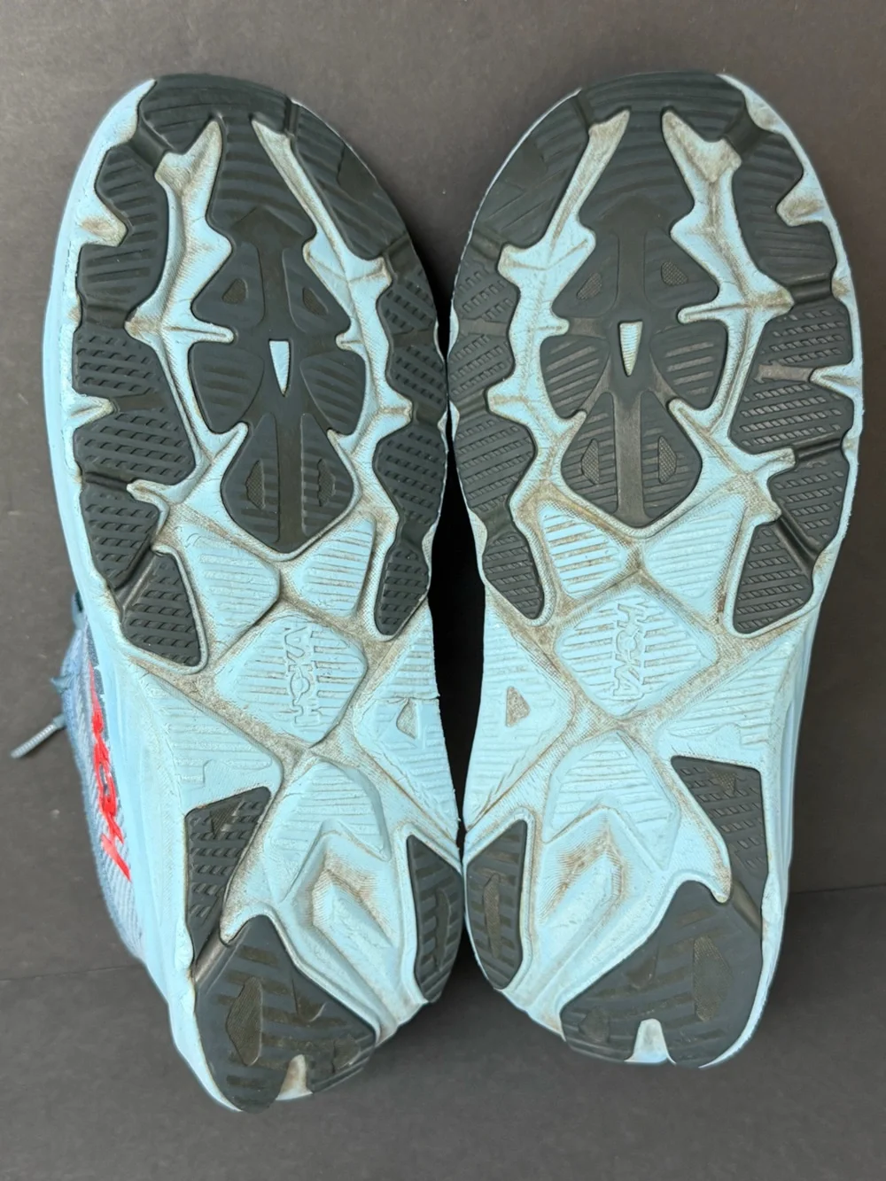 Hoka Arahi 8 Men's Size 10.5D Thunder Cloud Vermillion Running Shoes Sneakers